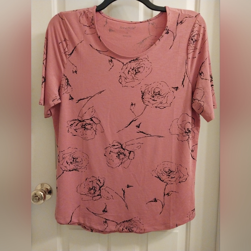 NorthStyle Top NWOT